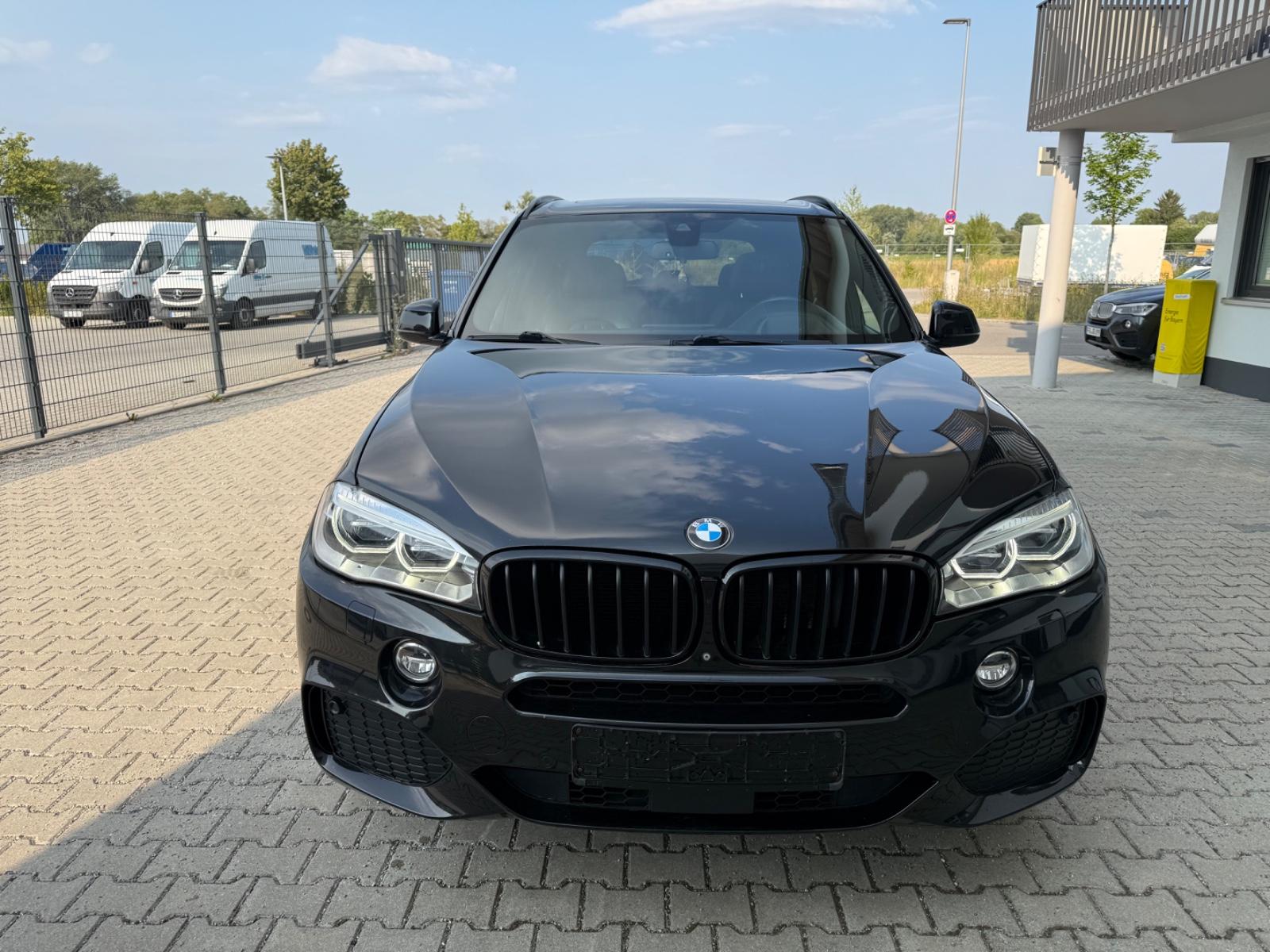 BMW X5 xDrive 30d*M-Paket*Pano*HUD*360°*ACC*Navi*AHK