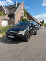Chrysler Voyager 2.4 LPG Viele Neuteile 6 Sitzer - gebrauchte Chrysler Voyager aus dem Jahr 2005