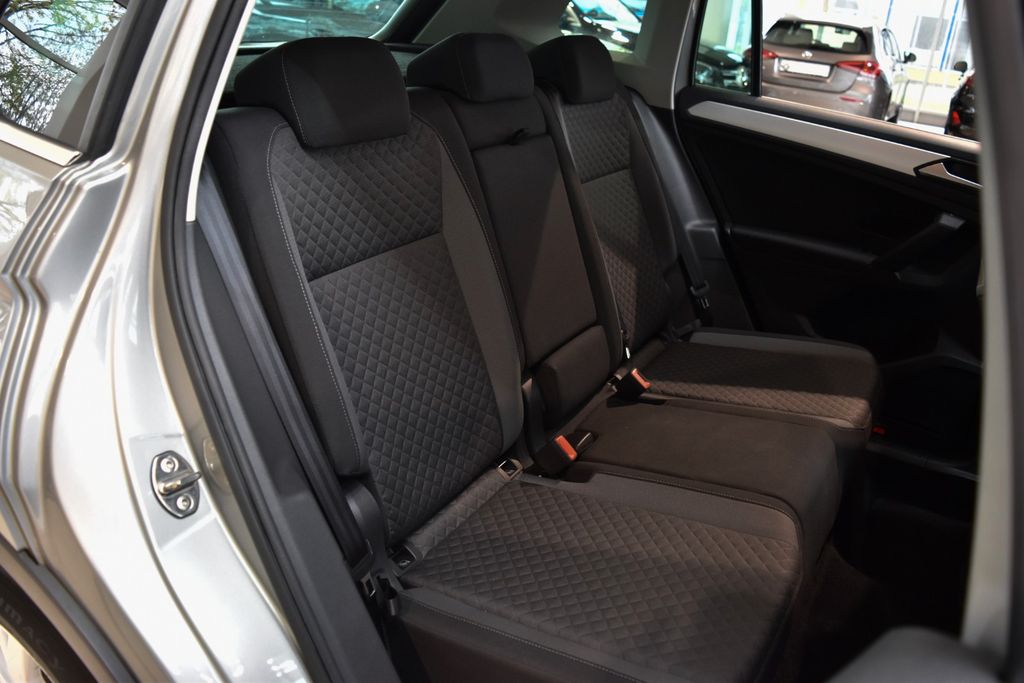 VW Tiguan 1.5 TSI~Navi~LED~Kamera~Keyless Go~Apple VW Tiguan 1.5 TSI~Navi~LED~Kamera~Keyless Go~Apple