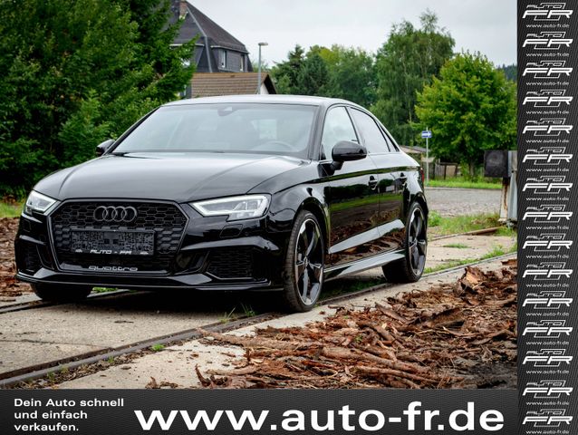 AUDI RS3 Limousine 2.5 TFSI quattro *black Edition