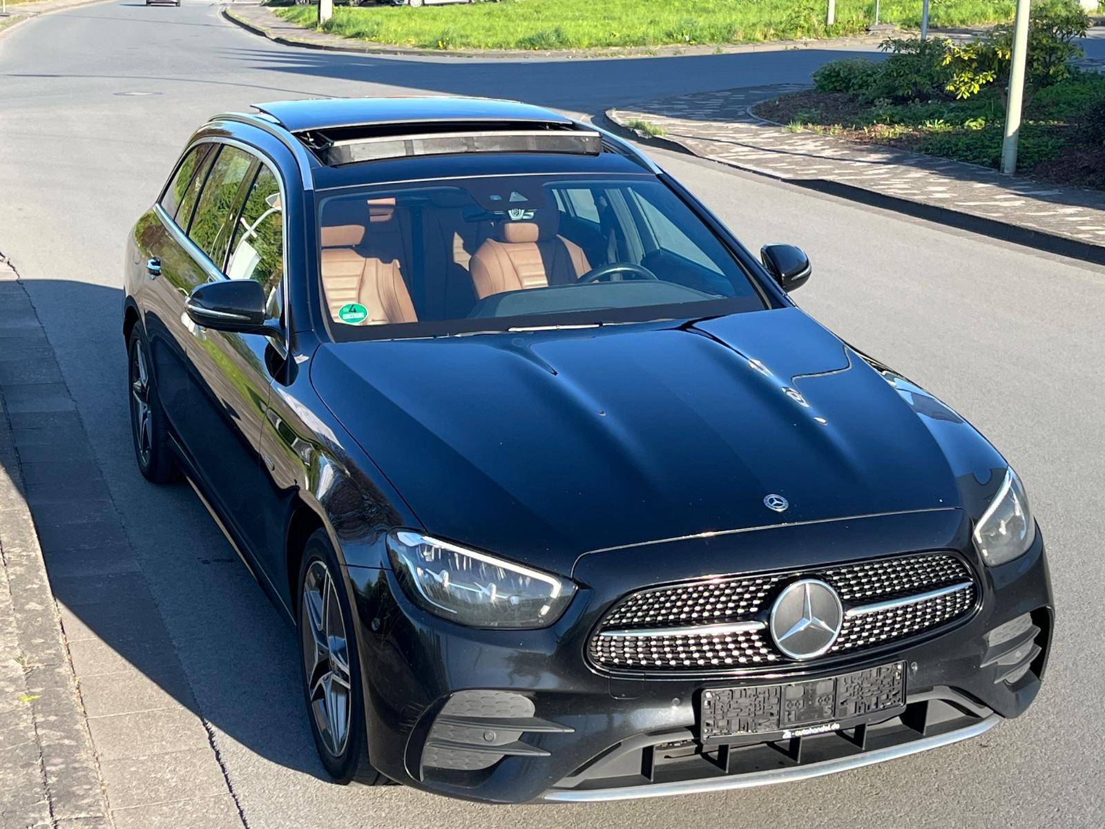 Mercedes-Benz E300 de AMG Facelift AHK Panorama Leder Braun