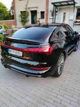 Audi e-tron 50 quattro S line S line - Audi e-tron in Hamburg