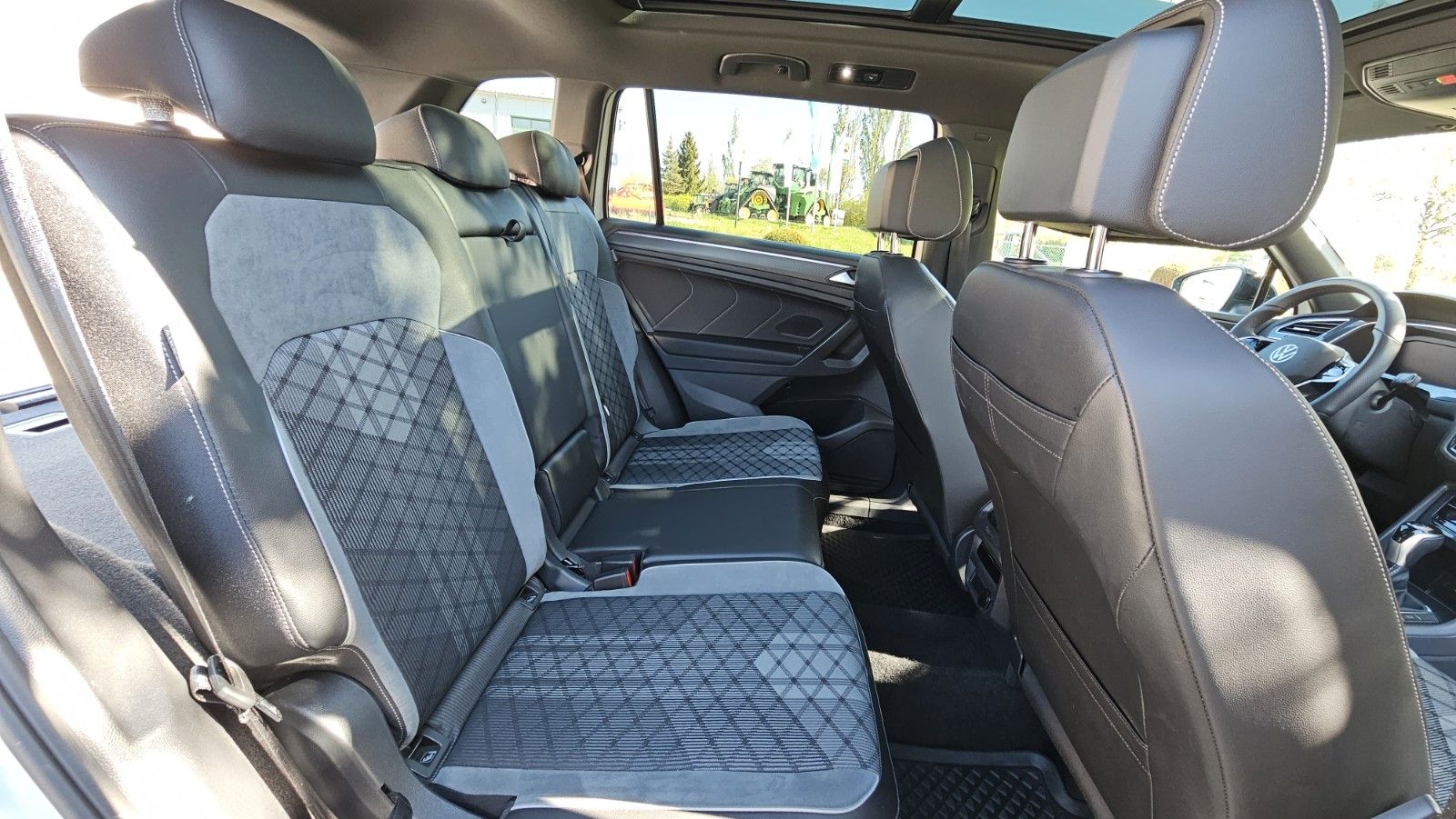 Volkswagen Tiguan Allspace R-Line 4Motion foto 24