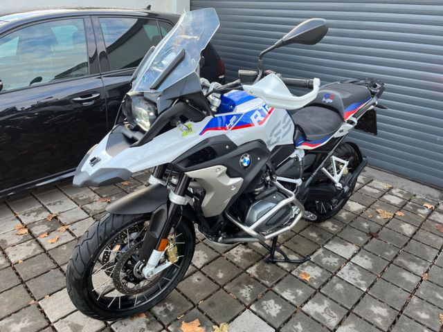 BMW R1250 GS HP nur 9500km  5-Pakete AKRAPOVIC