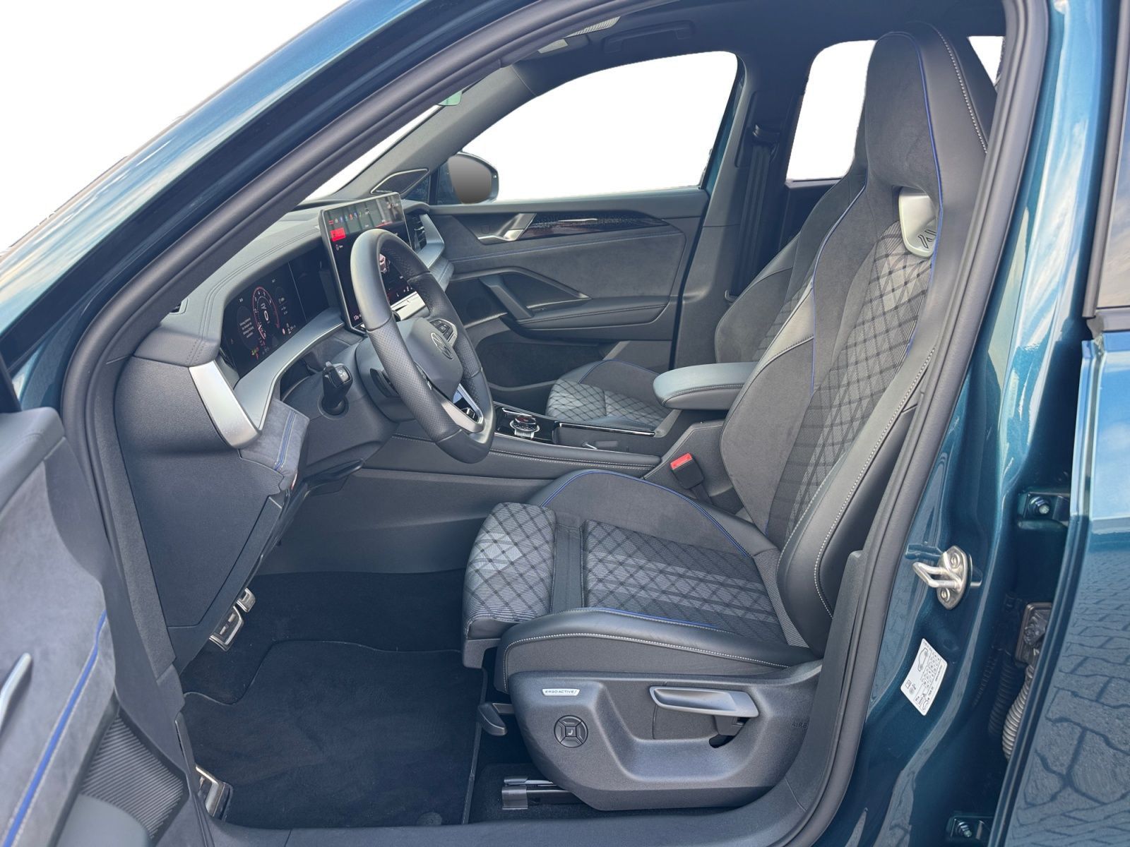 Volkswagen Tayron R-Line 2.0 TSI DSG 7-SITZE MATRI foto 4