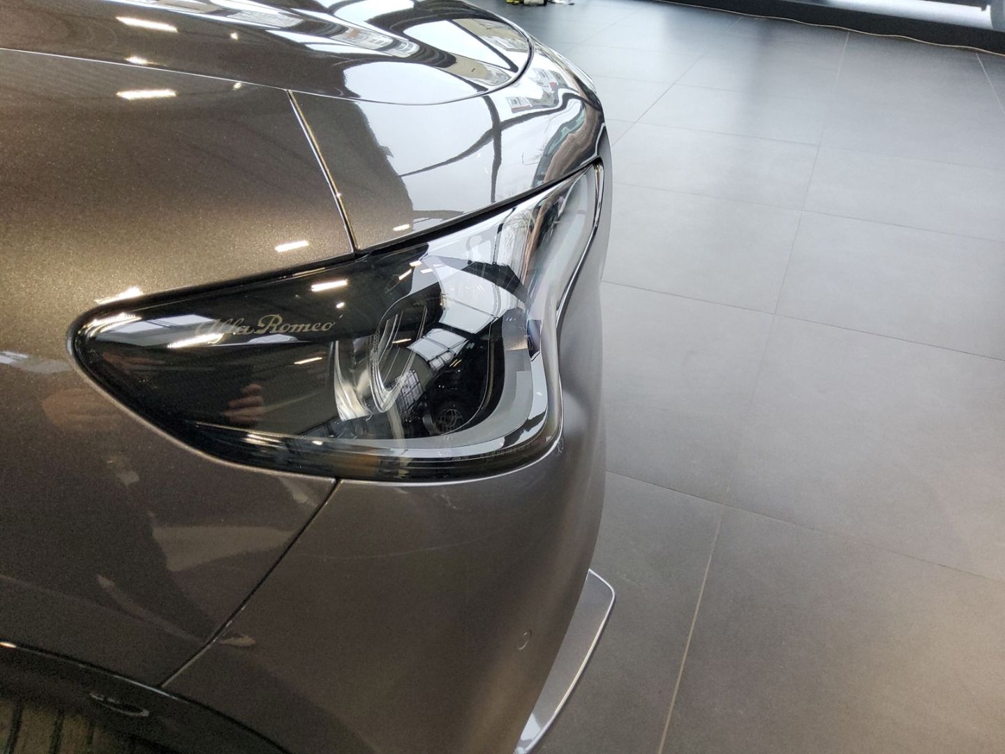 Fahrzeugabbildung Alfa Romeo Stelvio Veloce VOLL! elek. AHK, Pano, H/K, TechP