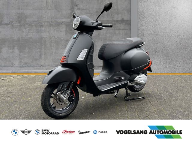 Vespa GTS 125 Super Sport, Black Parts, Voll LED, Keyl