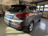 Hyundai ix35 2.0 CRDi 135 kW Premium 4WD Automatik - Hyundai ix35: Allradantrieb, Automatik, 2.0
