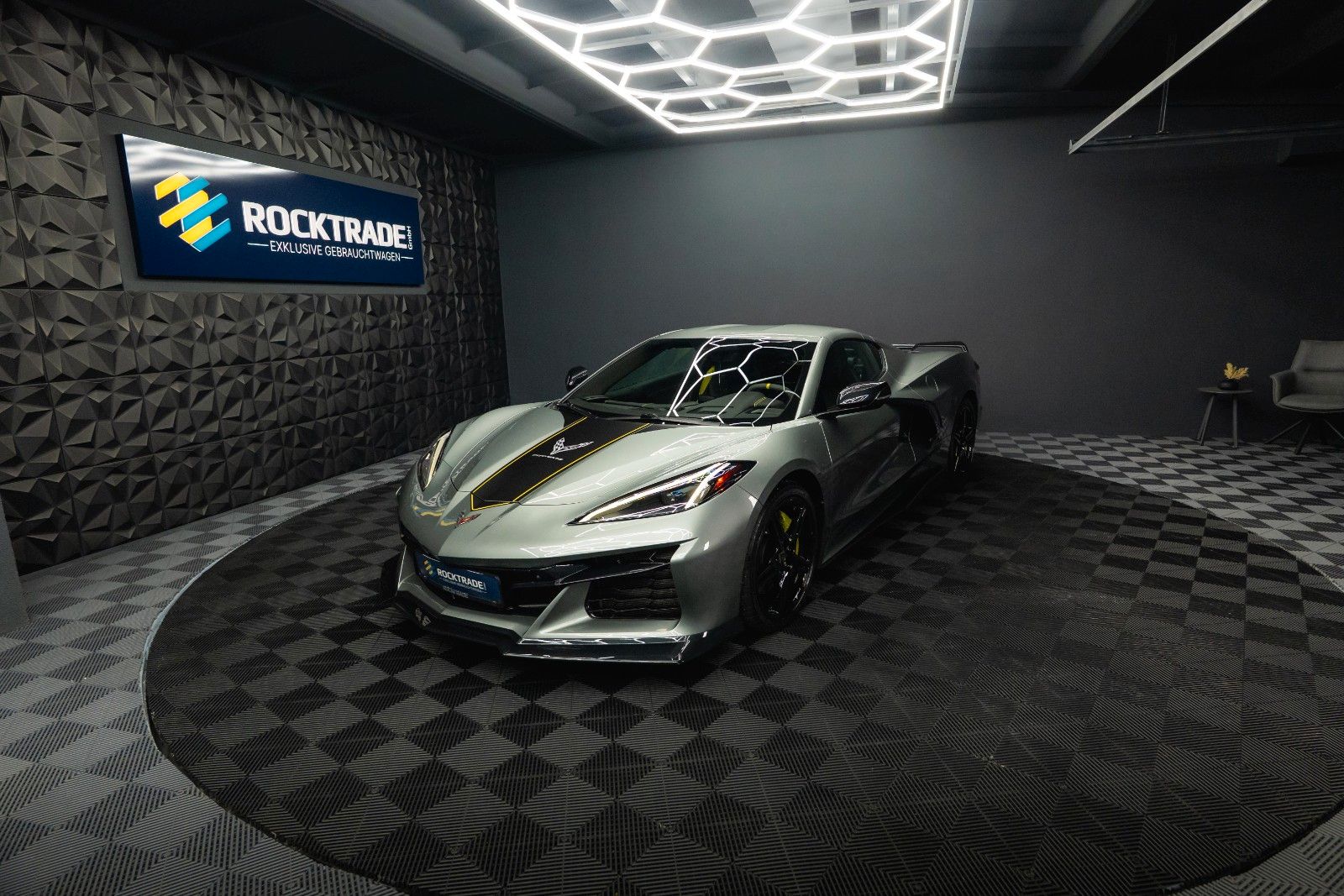 Fahrzeugabbildung Corvette C8 Stingray 3LT Targa Z51 Performa. Lift Carbon
