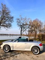 Audi TT Roadster 1.8T 140 kW - - Audi TT aus 2000: Roadster