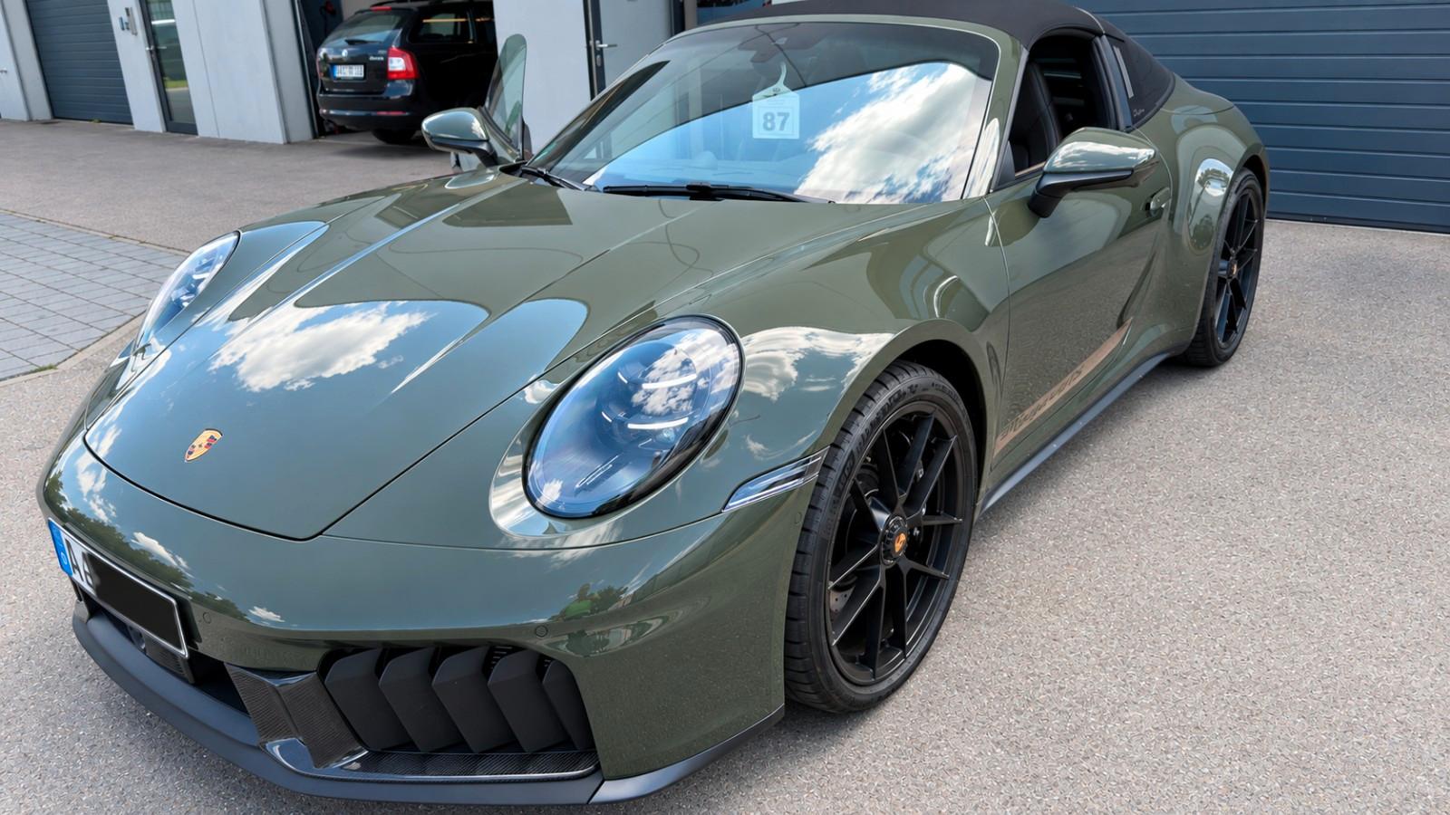 Porsche 992