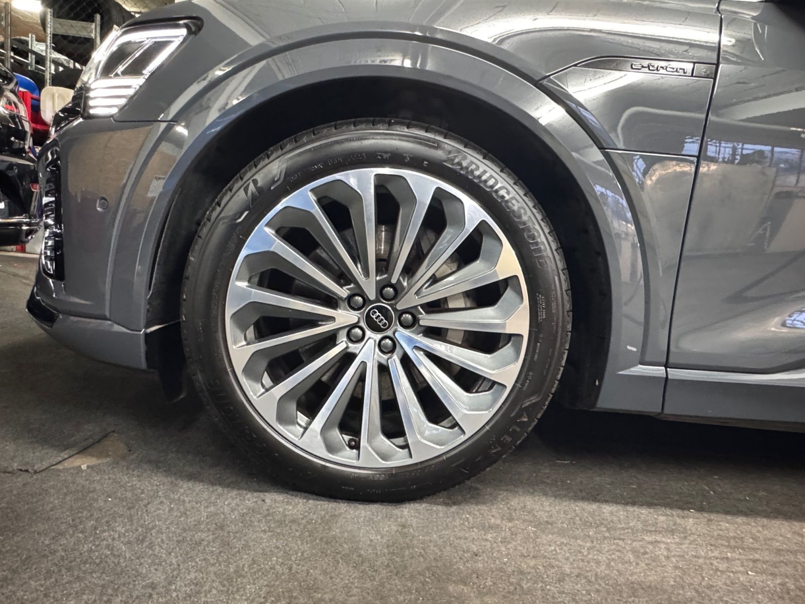 Audi Q8 e-tron - Bild 5