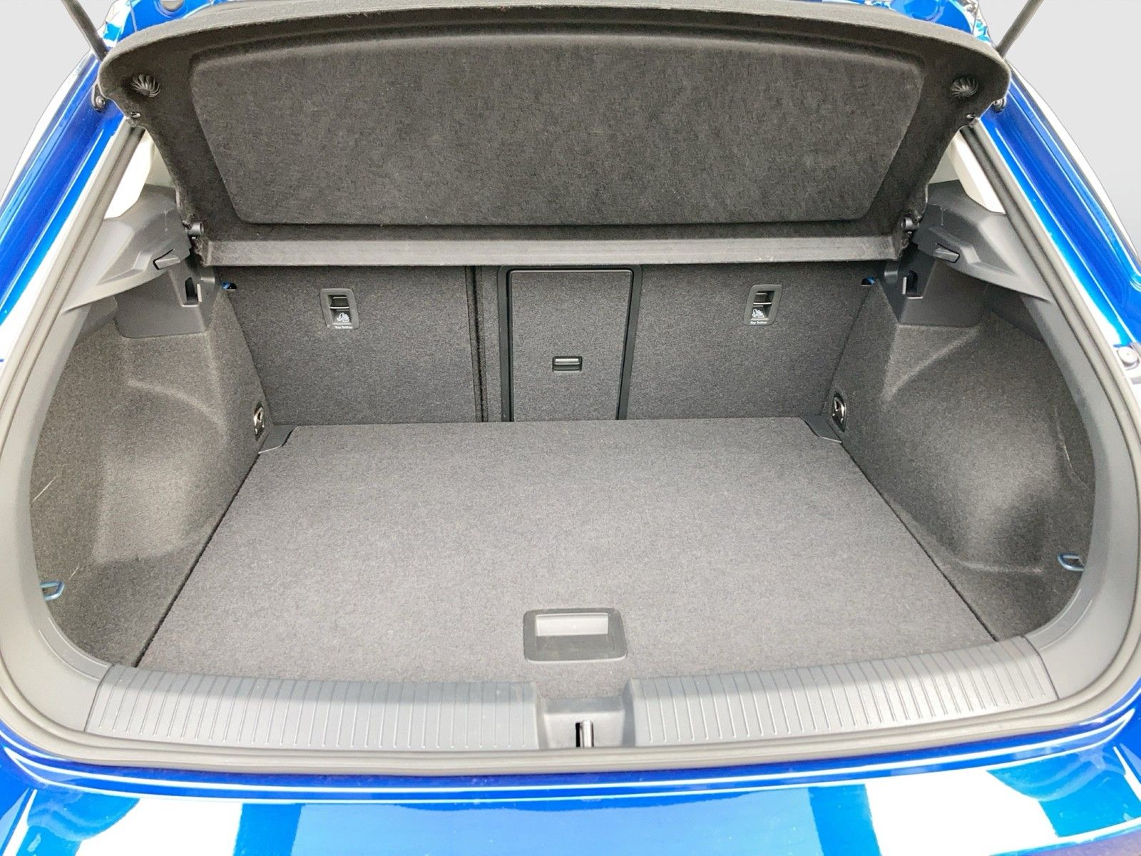 Fahrzeugabbildung Volkswagen T-Roc TSI Goal DSG LEDplus Navi AID ACC SHZ Park
