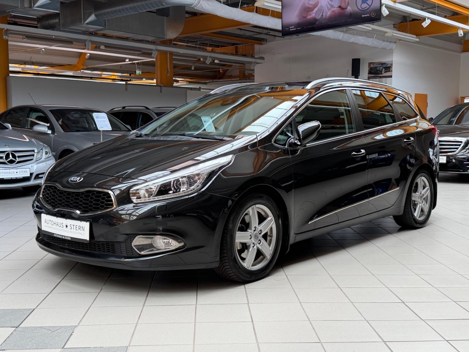Kia Ceed Kombi Platinum Edition|Kamera|Xenon|LHZ|AHK