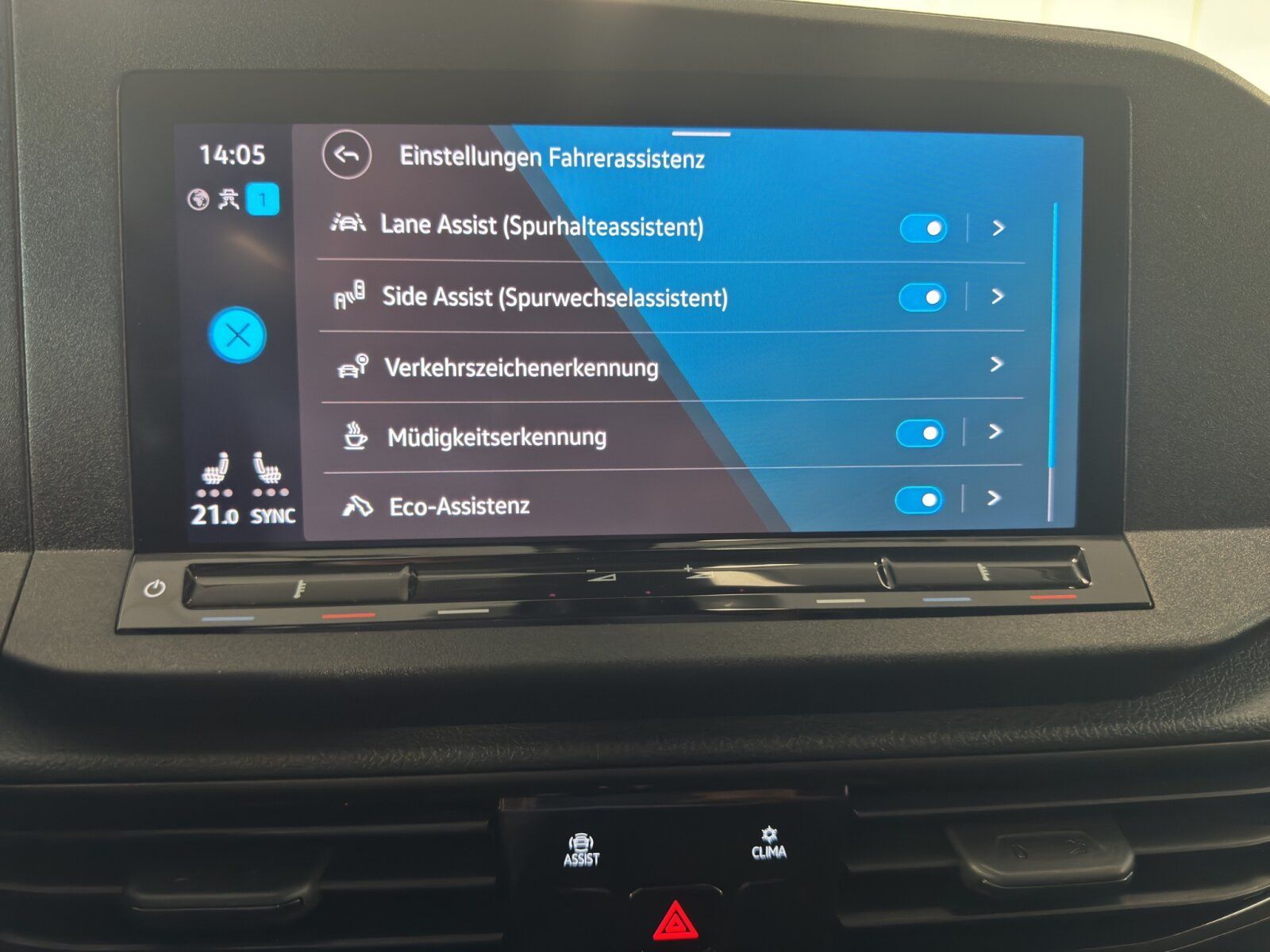 Fahrzeugabbildung Volkswagen Caddy Maxi California 2.0 TDI DSG APP AHK Kamera