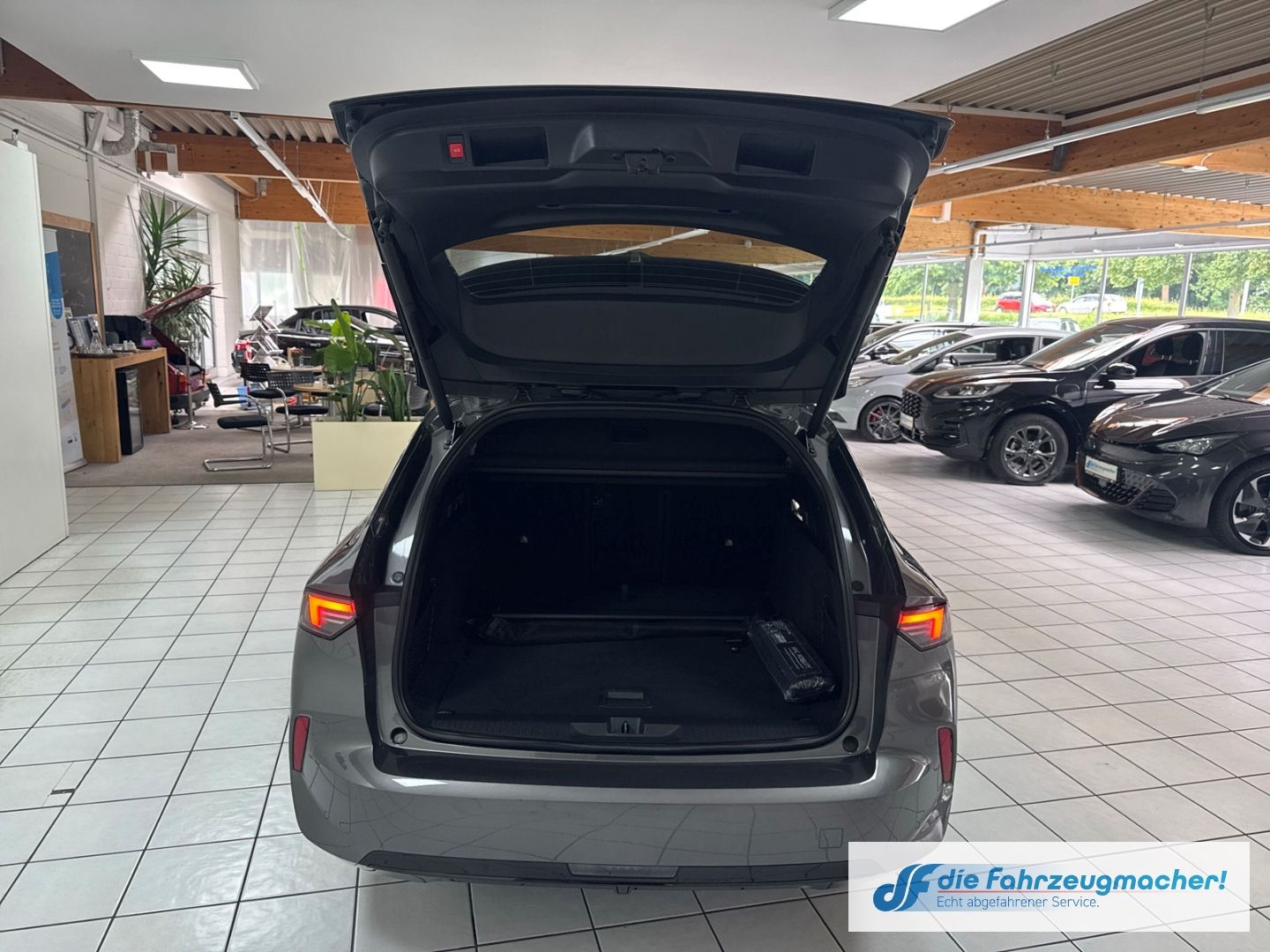 Fahrzeugabbildung Opel Astra L Sports Tourer GS HUD El. Panodach Navi D