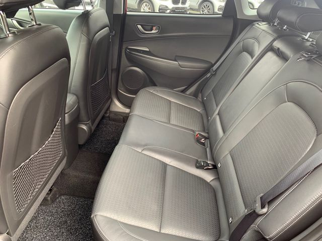Fahrzeugabbildung Hyundai Kona Premium 2WD+LED+Navi+Kamera+Leder+Head Up