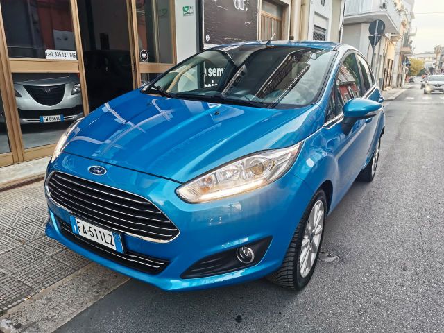 Ford Fiesta 1.4 5p. Bz.- GPL Titanium navi led f