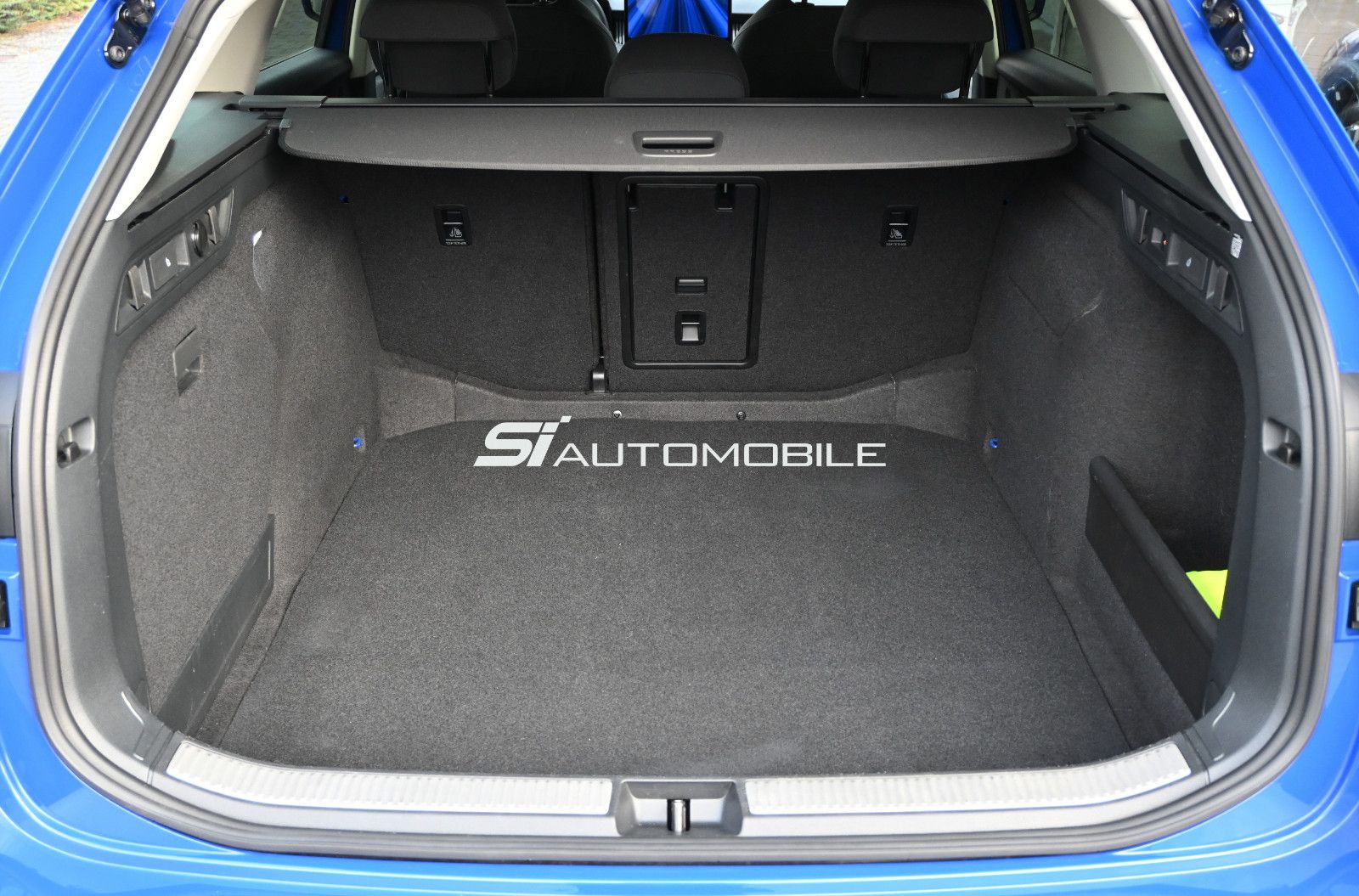 Fahrzeugabbildung SKODA Superb 2.0 TSI DSG Selection Combi 4x4 °ACC°AHK°