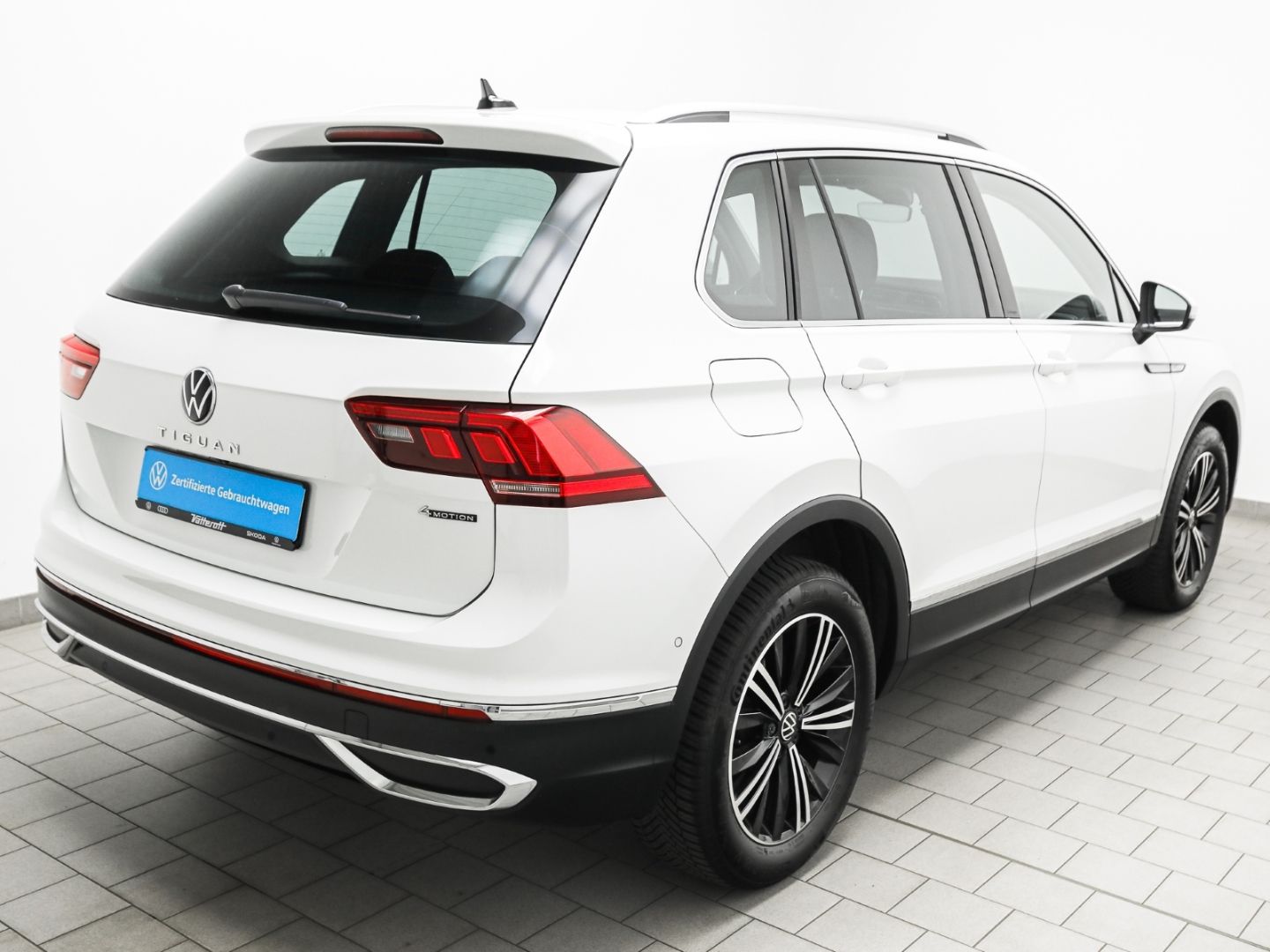 Volkswagen Tiguan 2.0 TSI DSG 4Motion Elegance AHK AreaVIew foto 5
