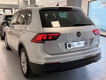 Volkswagen Tiguan - 2