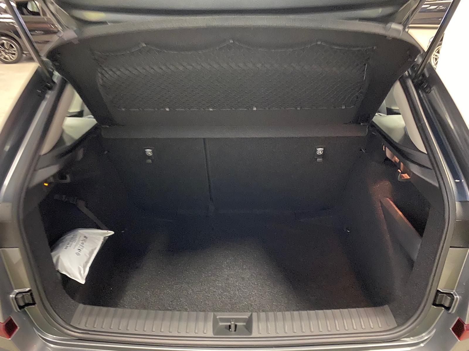 Fahrzeugabbildung SKODA Kamiq 1.0 TSI Selection AHK+APP+KLIMA+RFK+PDC+SI