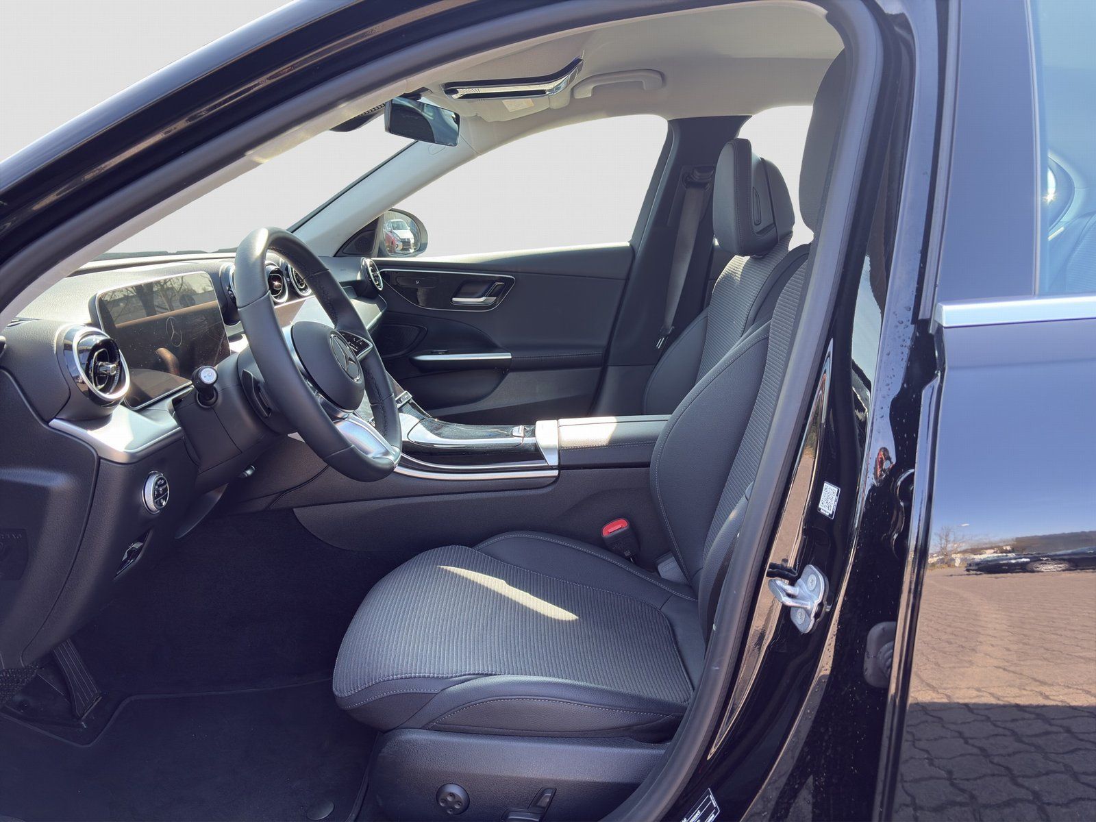 Fahrzeugabbildung Mercedes-Benz C 180 Avantgarde (EURO 6d)