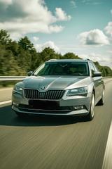 Skoda Superb 2.0 TDI SCR DSG L&K Combi L&K Premium  - Skoda in Neumünster