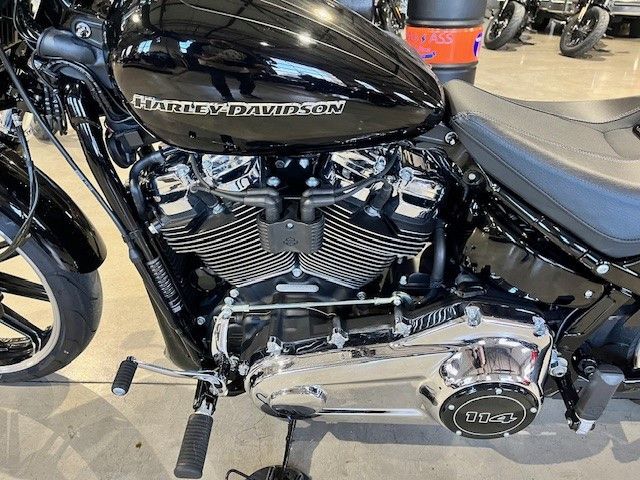 Fahrzeugabbildung Harley-Davidson FXBRS  Breakout 114 CUI mit Kesstech Auspuff