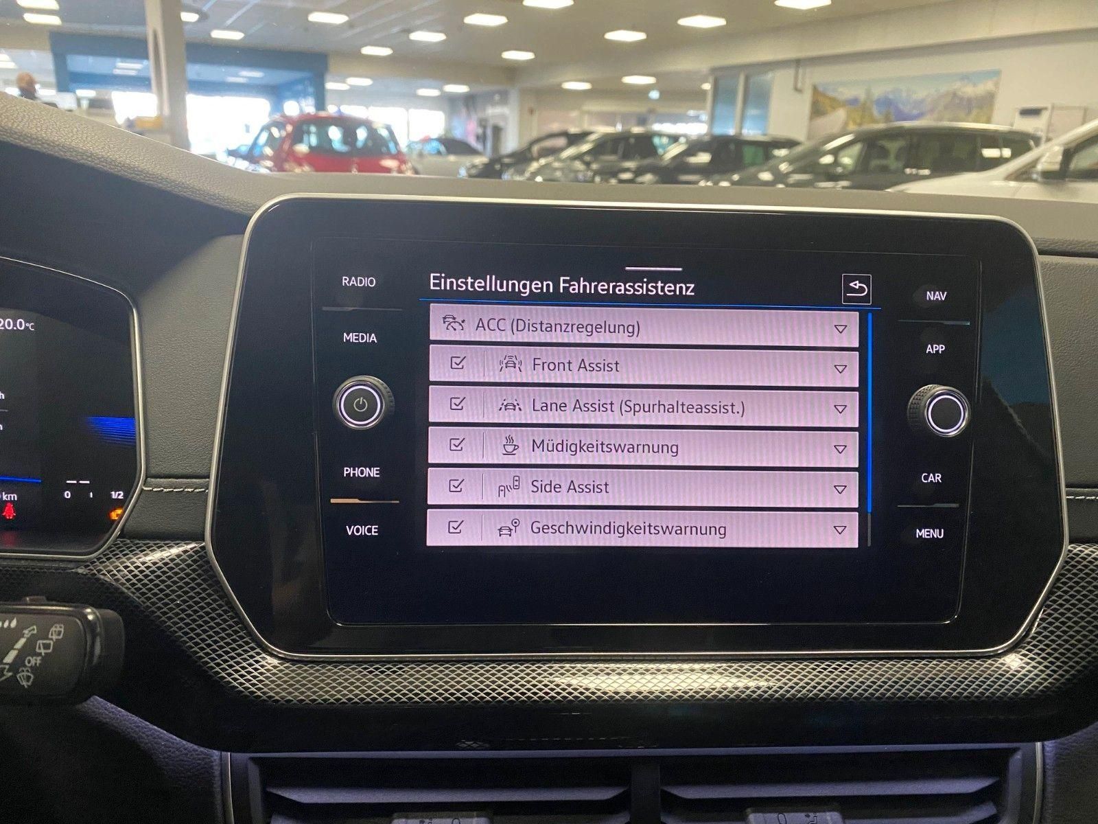 Fahrzeugabbildung Volkswagen T-Cross 1.0 TSI DSG ACC+AHK+SHZ+MATRIX LED+