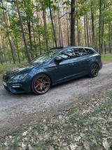 Seat Leon 2.0 ST CUPRA 300 DSG 4Drive PANO|FullLink|B - Seat Leon in Berlin