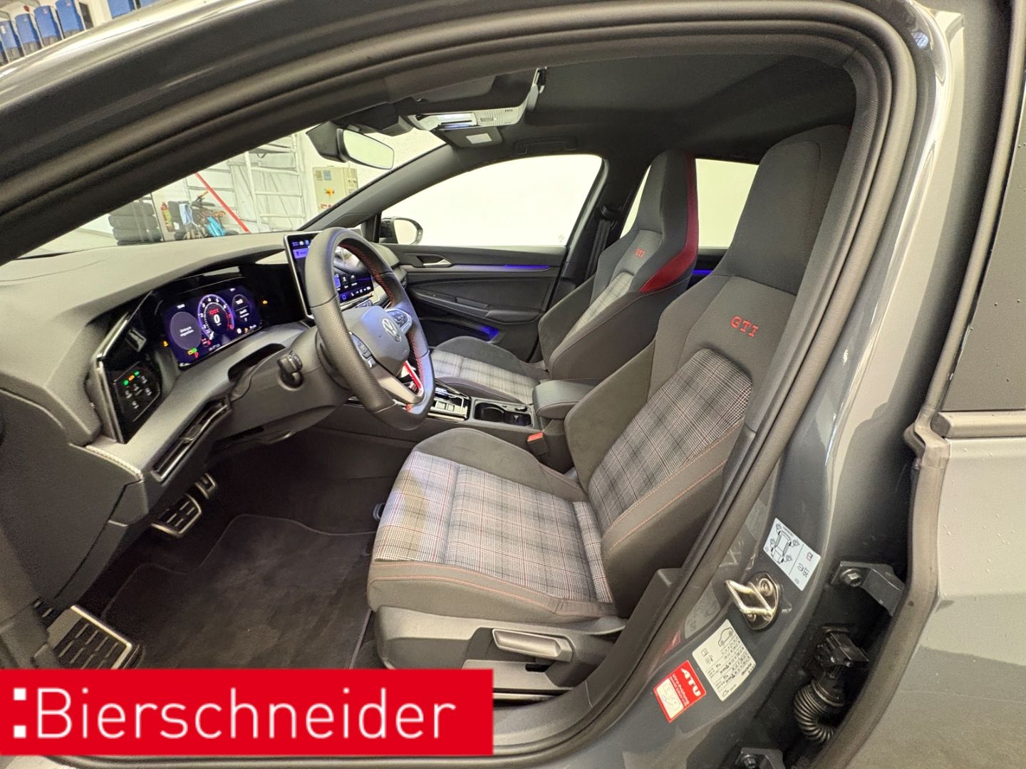 Volkswagen Golf GTI 8 2.0 TSI DSG FACELIFT! ALU 19 ACC Matr foto 9