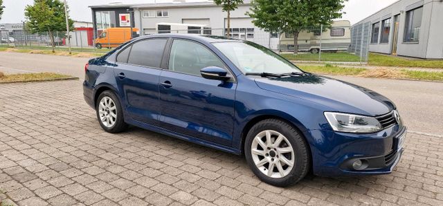 Volkswagen Jetta 6 1.2 TSI,klima, Kamera.