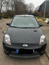 Ford Fiesta 1,4 16V Black Magic Black Magic - Ford Fiesta: Magic Black
