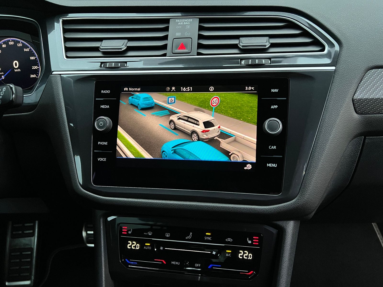 Fahrzeugabbildung Volkswagen Tiguan Allspace R-Line 2.0 TDI DSG 4MOTION *AHK,