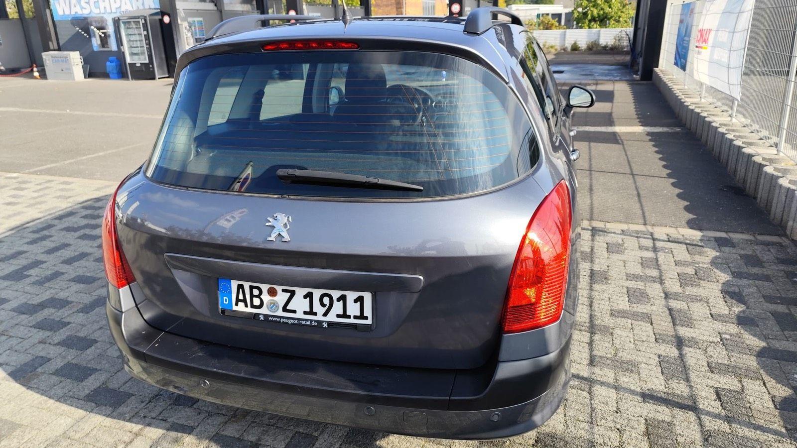 Peugeot 308 2011 — photo 13