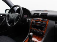 Foto Nummer 32: MERCEDES-BENZ C 180