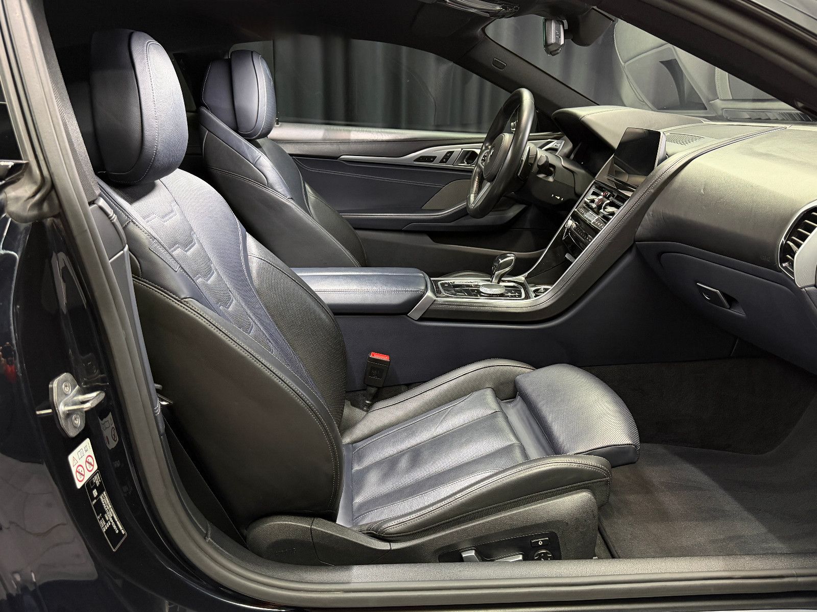 Fahrzeugabbildung BMW 840i xDrive M Sport|INDIVIDUAL|LASER|360|HUD