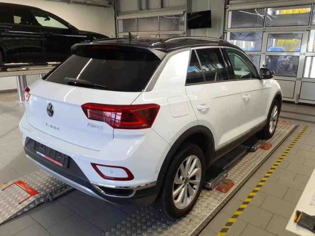 T-Roc 2.0 TDI DSG STYLE AHK+RFK+IQ.LIGHT+ACC+SHZ