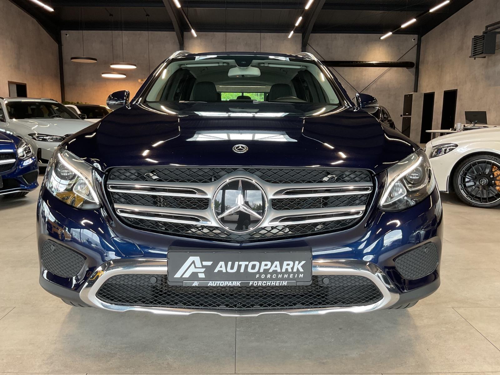 Mercedes-Benz GLC 300 4Matic Exclusive AHK Kamera LED Navi