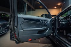 MERCEDES-BENZ C 63 AMG Coupe*H&K*PANO*LEDER*LED*MEMORY*DISTRON MERCEDES-BENZ C 63 AMG Coupe*H&K*PANO*LEDER*LED*MEMORY*DISTRON
