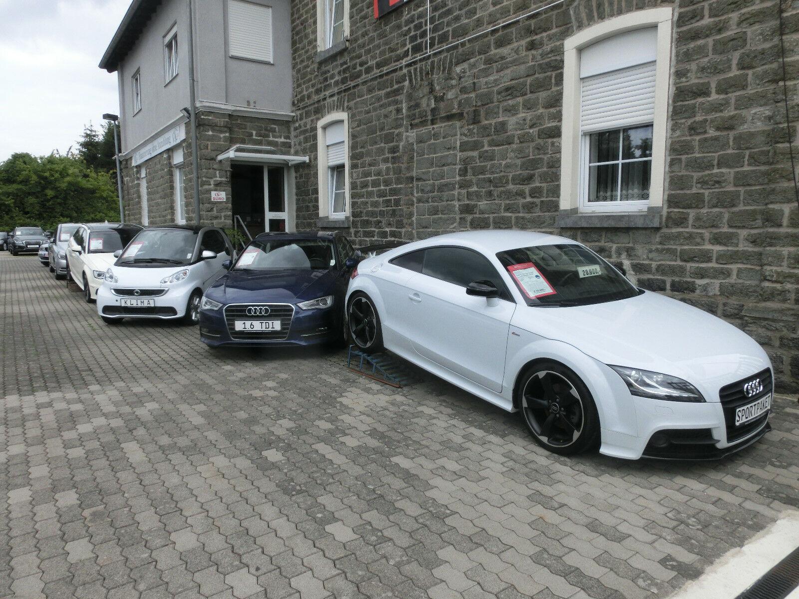 showroom-image-bottom