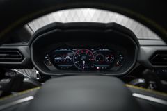 Urus 4.0 V8 SE YELLOW/BLACK YELLOW PANO B&amp;O