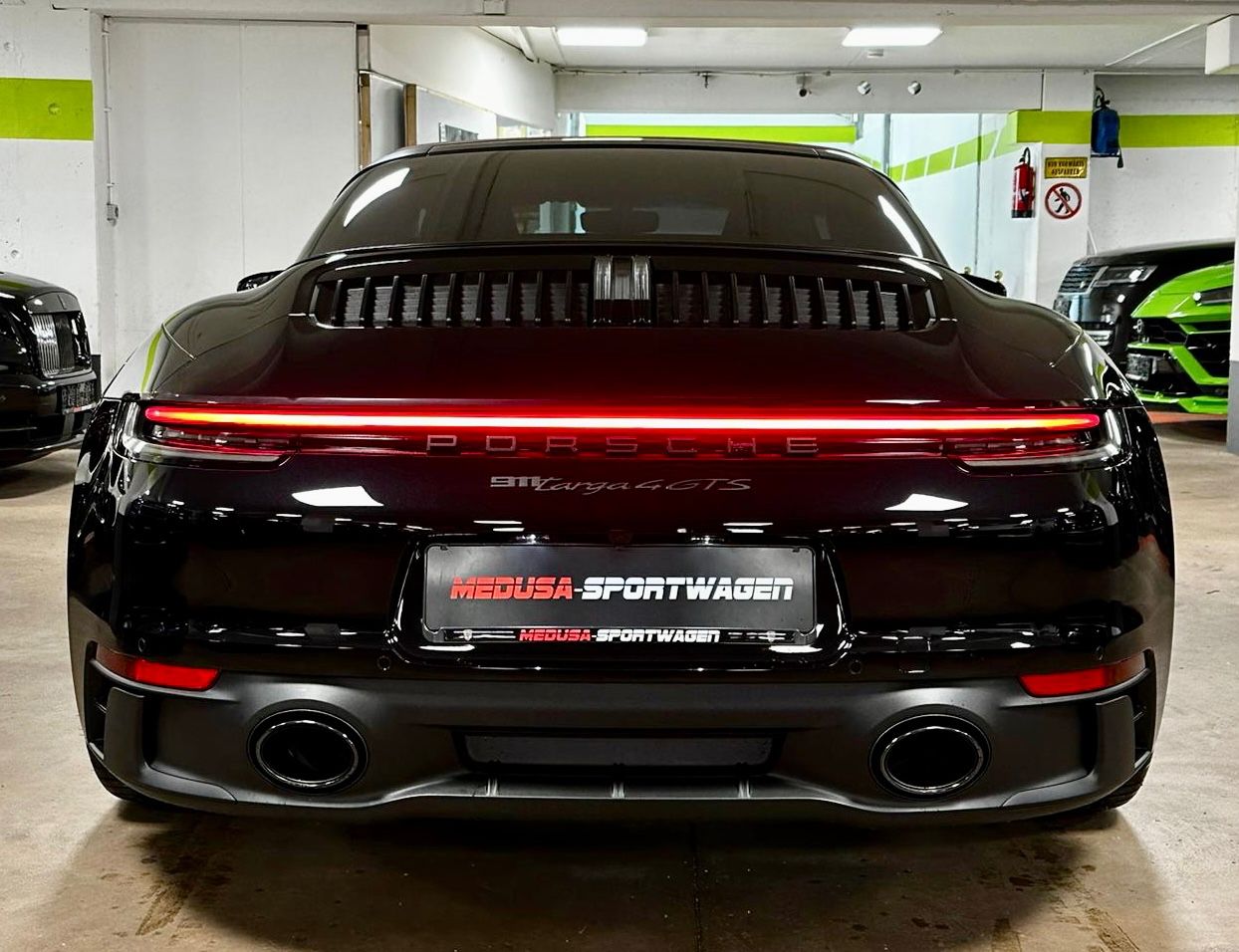 Fahrzeugabbildung Porsche 992 TARGA 4 GTS SPORTDESIGN CARBON LIFT FULL