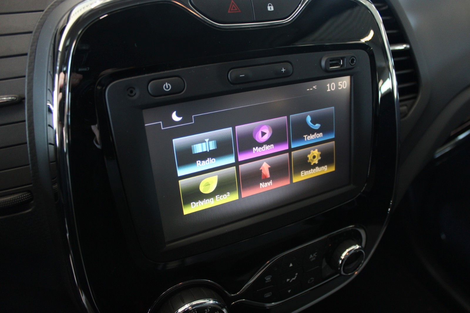 Fahrzeugabbildung Renault Captur Luxe 120 AUTOMATIK AHK NAVI CAM Klimaauto