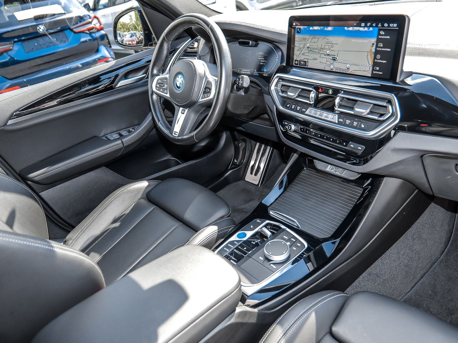 BMW iX3 M Sport PANO ACC RFK NAVI Standh. foto 16