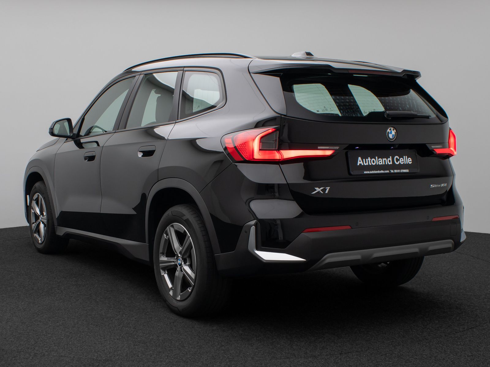 Fahrzeugabbildung BMW X1 sD18i Panorama Kamera DAB H/K Komfort Sport