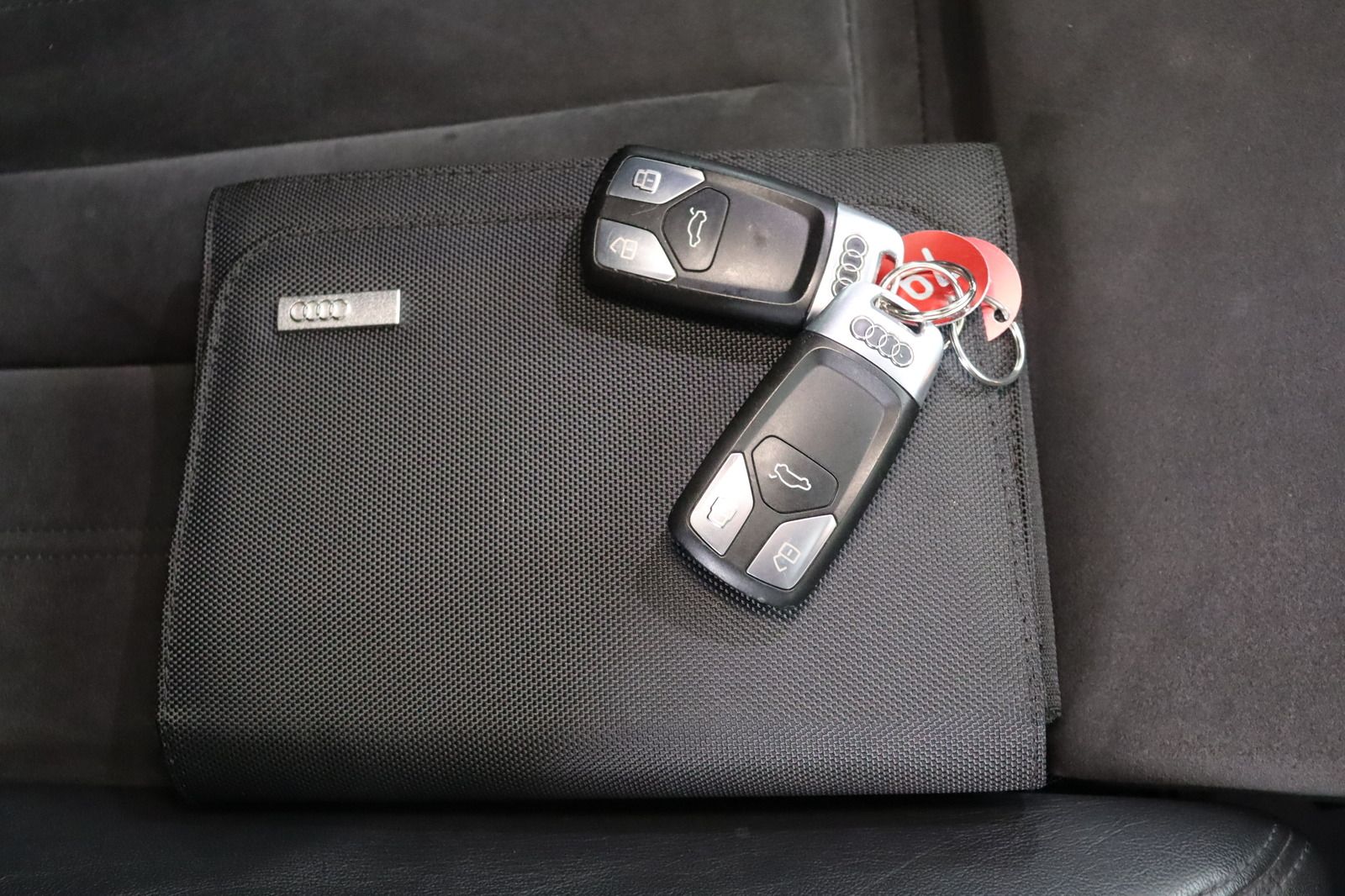 Fahrzeugabbildung Audi A4 Allroad Quattro LED * Sportsitze * Navi * Sit