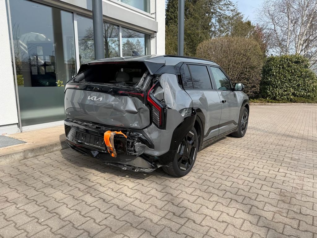 KIA EV3 150 kW GT-line/ KOMFORT / DRIVE WISE PRO KIA EV3 150 kW GT-line/ KOMFORT / DRIVE WISE PRO