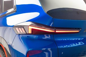 BMW XM - 7